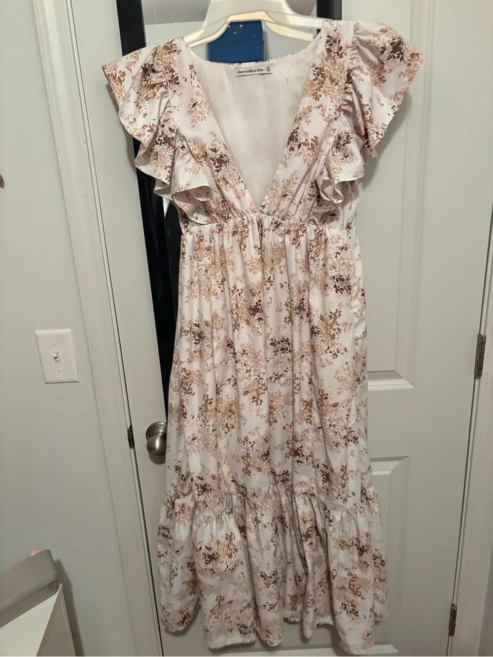 Abercrombie & Fitch Cream and Tan Floral Ruffle Midi Dress